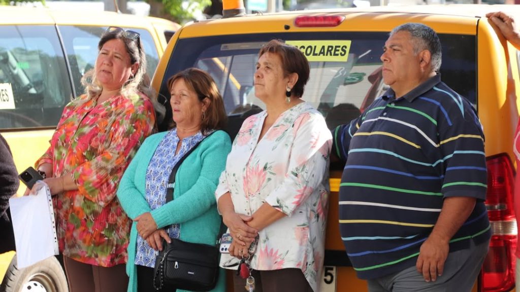 Fiscalización a transporte escolar en la comunaDurante la mañana de este jueves, el alcalde (s) (4)